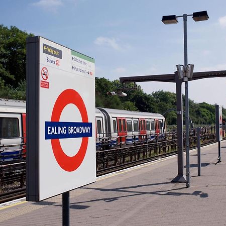 Spacious 2 Bedroom Apartment In Ealing Broadway Extérieur photo
