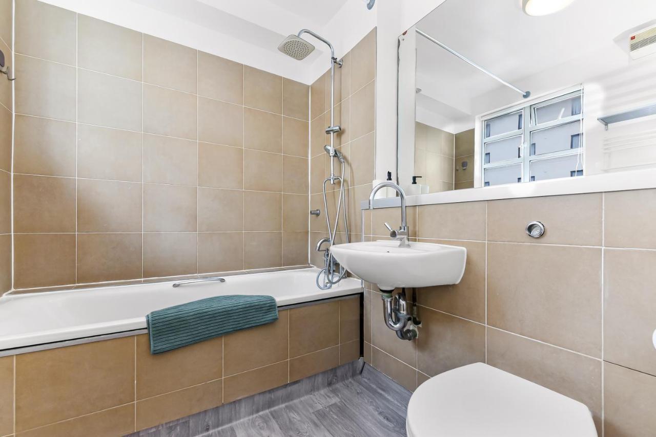Spacious 2 Bedroom Apartment In Ealing Broadway Extérieur photo