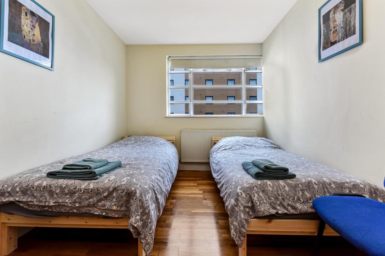 Spacious 2 Bedroom Apartment In Ealing Broadway Extérieur photo